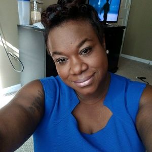 Meet your Posher, Rochelle